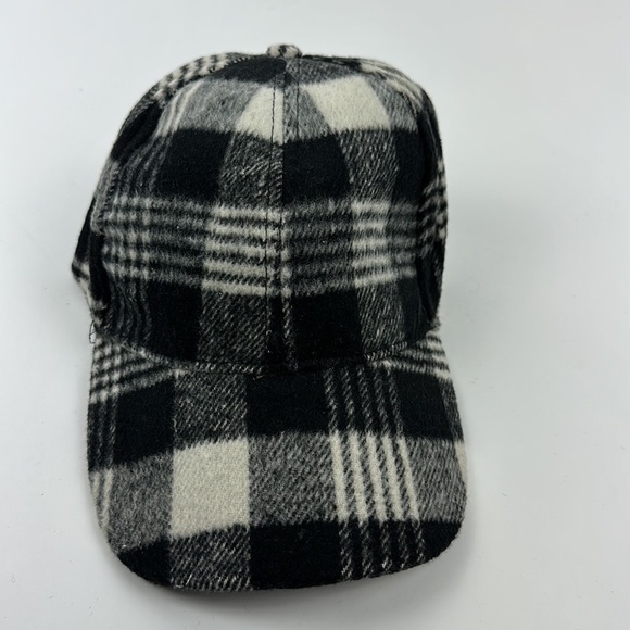 Adjustable Plaid Fleece Baseball Cap - Picture 1 of 3